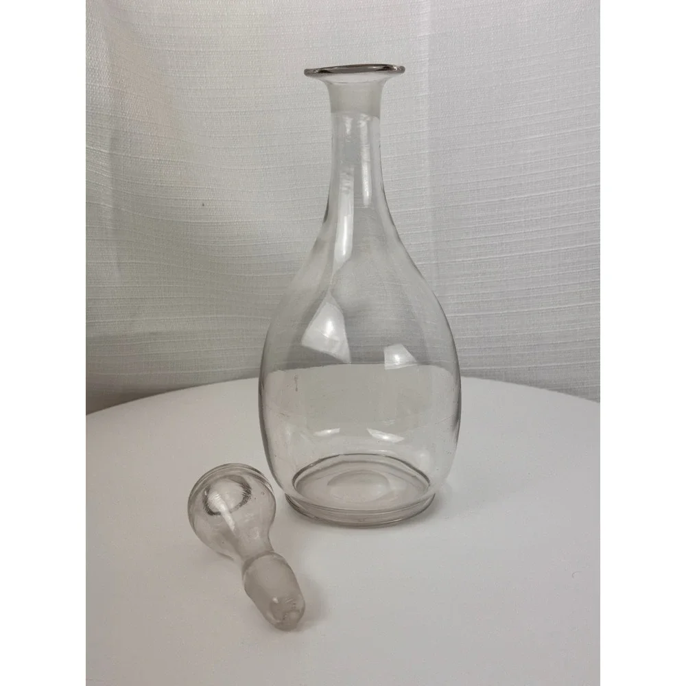 Vintage Clear Glass Wine Decanter with Stopper 10.75